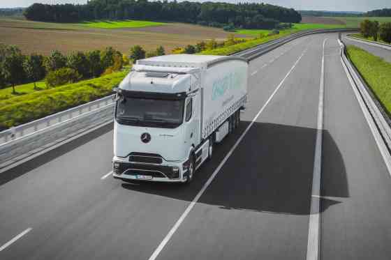 Mercedes-Benz eActros 600 EV truck can go the distance image