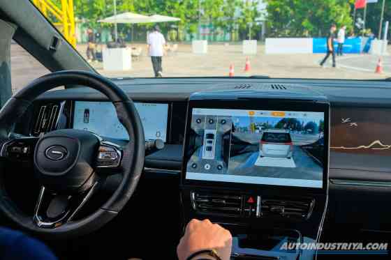 2024 GAC E9 is a PHEV luxury MPV with 630 Nm of torque image