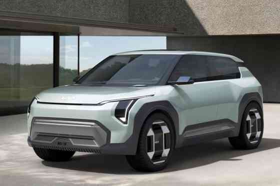 Kia wants to expand electric lineup with EV3, EV4 Concept image