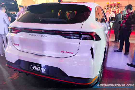 New Dongfeng PH launches hybrid and EV lineup image