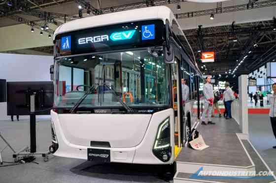 Isuzu Erga EV bus image