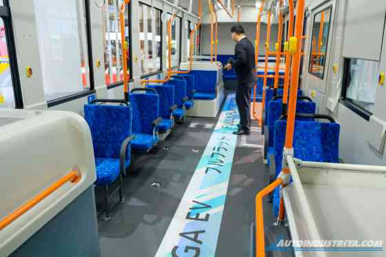 Isuzu Erga EV bus image