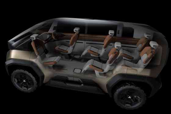 Mitsubishi D:X Concept offers glimpse of next-gen Delica image