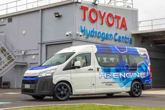 Toyota is working on a hydrogen-powered V6 Hiace image