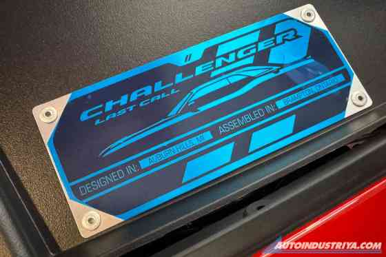 Last Call: Dodge PH selling final units of Challenger, Charger image