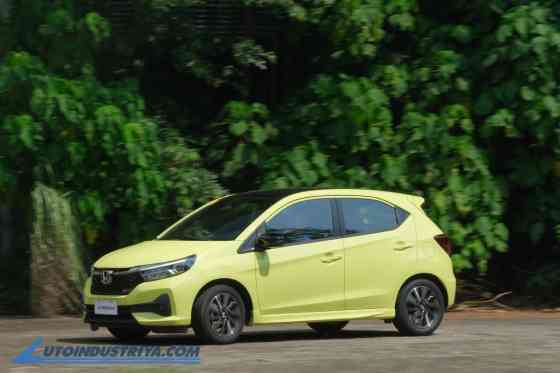 2024 Honda Brio 1.2 RS CVT Black Top image