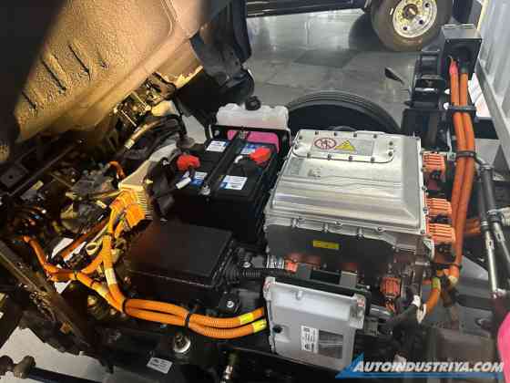 2024 Yutong T5 EV Light Truck now in PH image