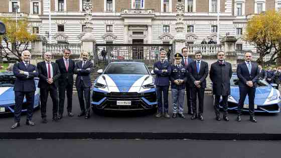 This Lamborghini Urus is ready for (police) duty image
