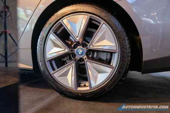 Electric 4 Series: 2024 BMW i4 EV is yours for PHP 4.490M image