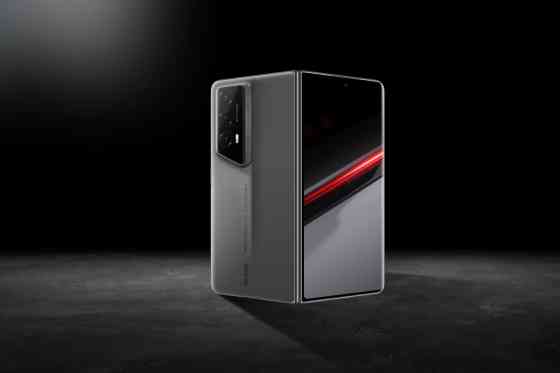 Porsche Design Honor Magic V2 RSR unleashed image