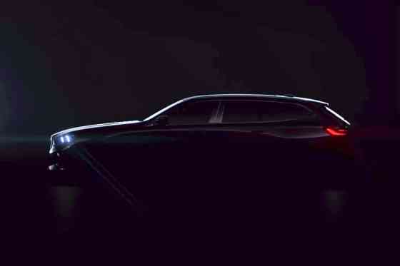 Confirmed: BMW i5 Touring EV wagon teased image