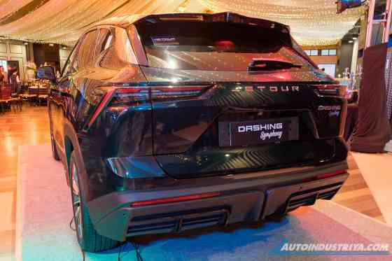 2024 Jetour Dashing Symphony revealed with JL audio system image