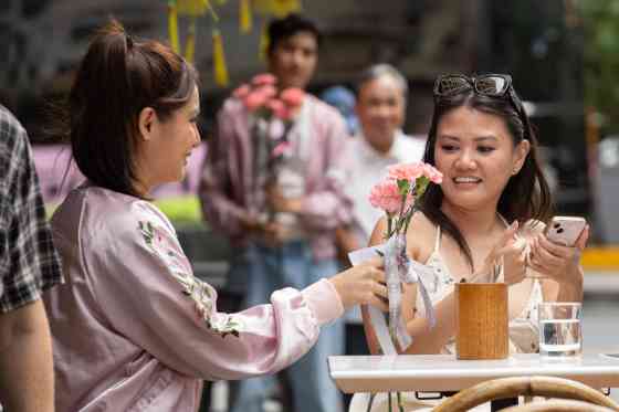 Hyundai Truck and Bus, Flowerstore.ph celebrate Hearts Day with Solati image