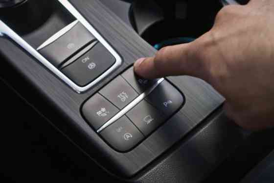 Ford to ditch Active Park Assist since no one uses it image