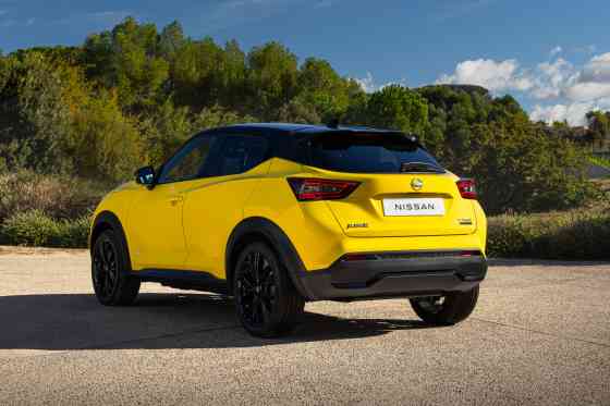 2024 Nissan Juke N-Sport looks great in black & yellow image