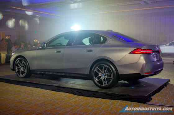 All-new 2024 BMW 5 Series now in PH, gas and EV available image