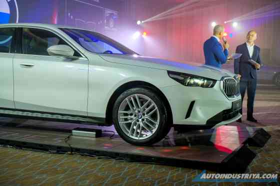 All-new 2024 BMW 5 Series now in PH, gas and EV available image