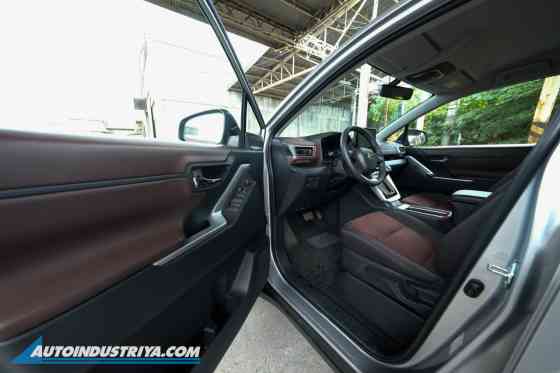 TOYOTA INNOVA ZENIX image