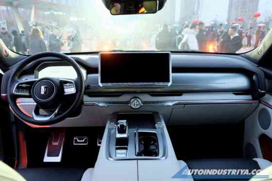 Go-anywhere GWM Tank 700 PHEV unleashed with 850 Nm of torque image