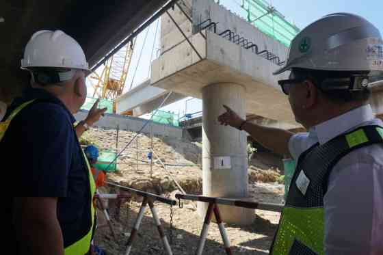Work on NLEX Candaba 3rd Viaduct now at 50% image