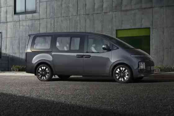 Hyundai Staria Hybrid revealed with electrified 1.6L turbo engine image