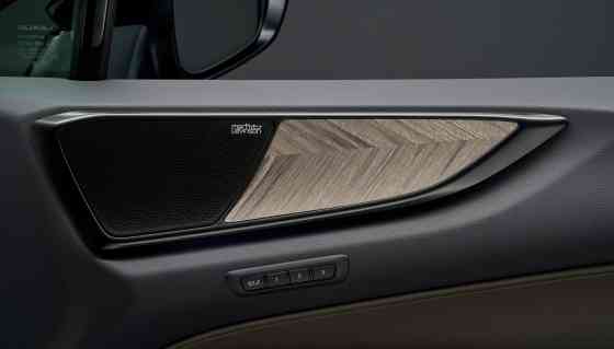 2024 Lexus NX Overtrail wants to go off the beaten path image