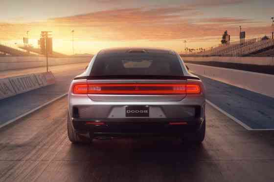 American Muscle: Will Dodge build HEMI V8 again? image