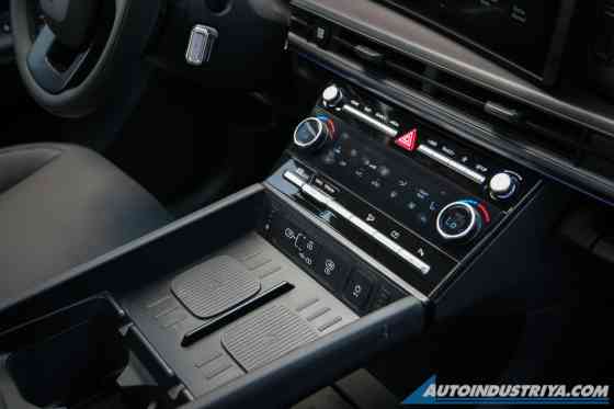 Here are the specs, features, variants of 2024 Hyundai Santa Fe image