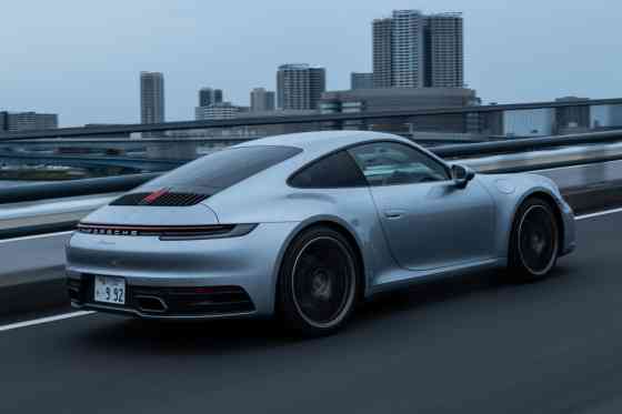 Porsche 911 hybrid coming in 2024 image