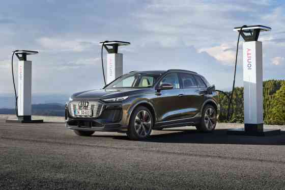2024 Audi Q6 e-tron debuts with up to 625 km EV range image