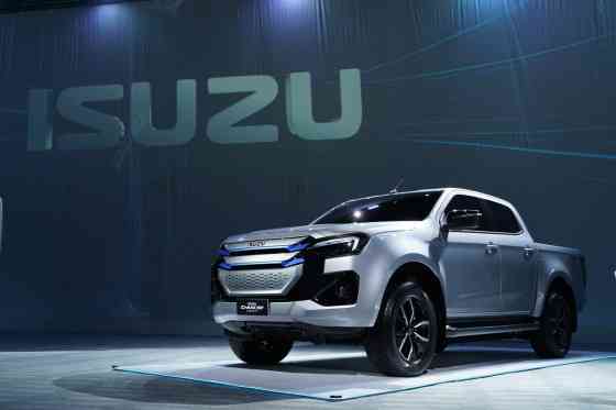Isuzu D-Max EV Concept to electrify pickup truck market image