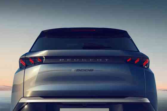 All-new Peugeot 5008 revealed in EV & mild-hybrid forms image