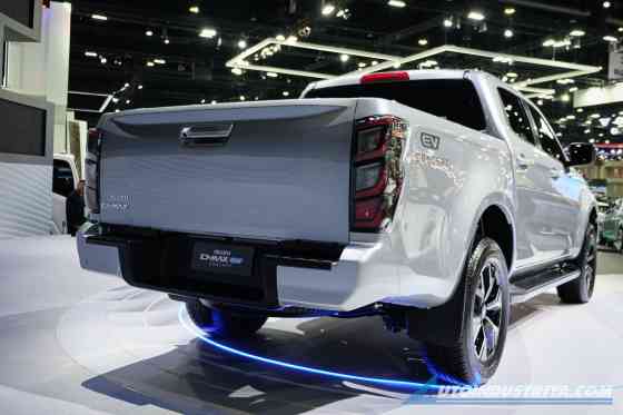 Bangkok 2024: Isuzu electrifies BIMS with D-Max EV & MHEV concepts image