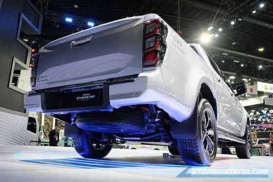 Bangkok 2024: Isuzu electrifies BIMS with D-Max EV & MHEV concepts image
