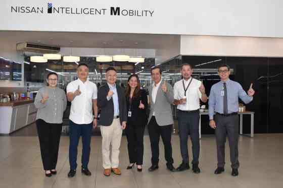New Nissan PH president visits North EDSA dealership image