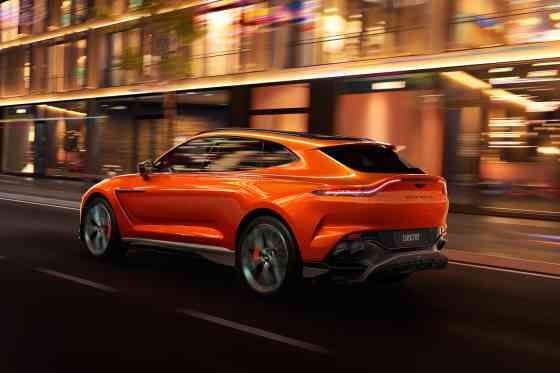 2025 Aston Martin DBX707 gets more than just a subtle facelift image