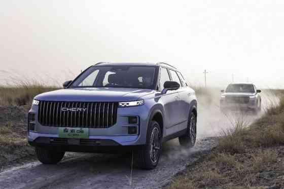 Chery&rsquo;s new PHEV crossover can cover 1,300 km on a full tank & battery image