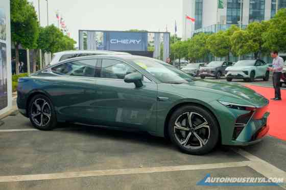 Chery Exeed Sterra ES EV image