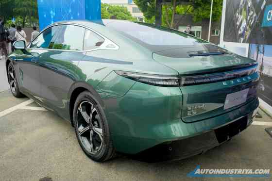 Chery Exeed Sterra ES EV image