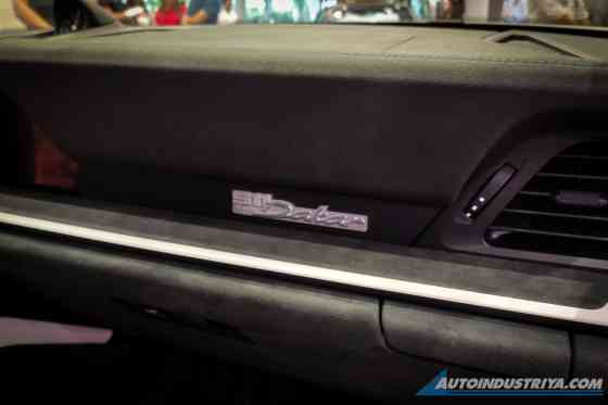 Off-road Neun Elfer: 2024 Porsche 911 Dakar now in PH image