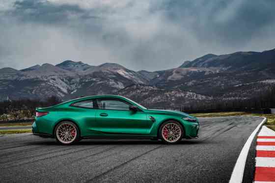 2025 BMW M4 CS is the heftier CSL, but with AWD image