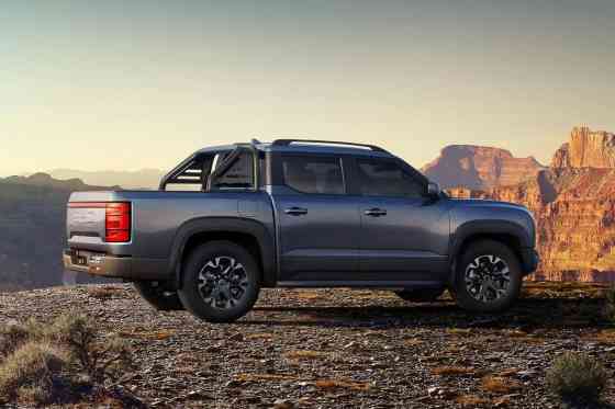 This is the 2024 BYD Shark PHEV pickup truck image