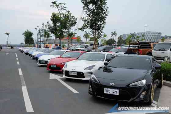 Boxer Madness 5: Over 400 Subaru vehicles gather for epic meet image