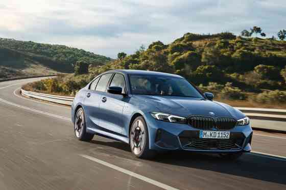 2025 BMW 3 Series facelift gets subtle changes inside & out image