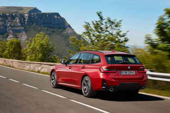 2025 BMW 3 Series facelift gets subtle changes inside & out image