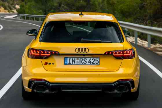 Auf Wiedersehen: Audi bids farewell to RS4 Avant with 25th anniversary special image