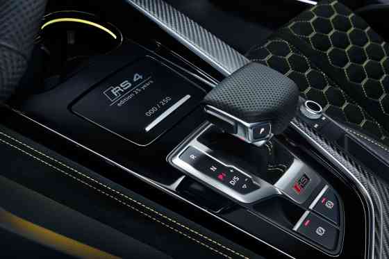 Auf Wiedersehen: Audi bids farewell to RS4 Avant with 25th anniversary special image