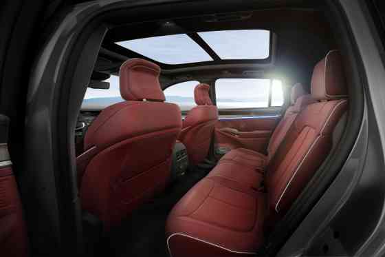 Jeep enters luxury EV 4x4 market with 2025 Wagoneer S image