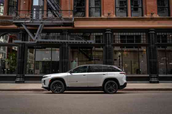 Jeep enters luxury EV 4x4 market with 2025 Wagoneer S image
