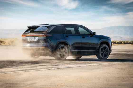 Jeep enters luxury EV 4x4 market with 2025 Wagoneer S image